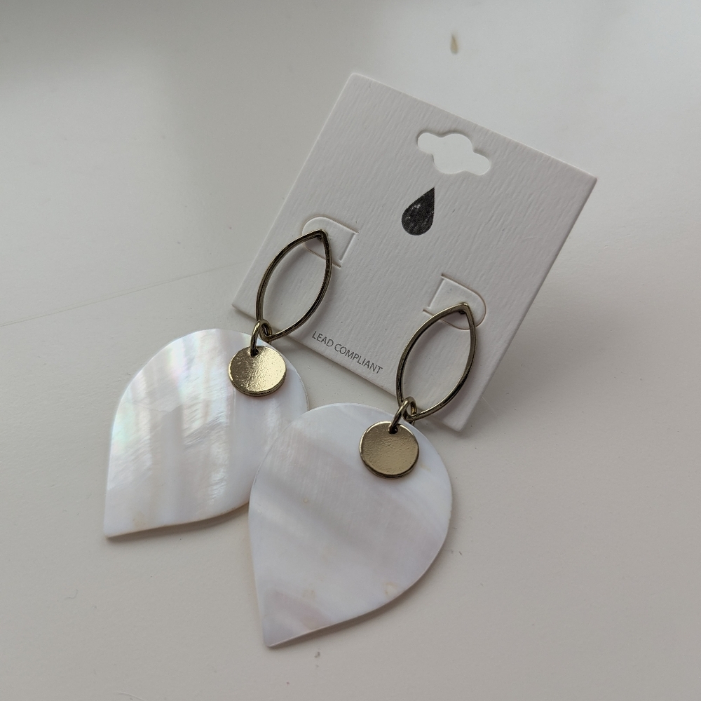 Chic White and Gold Earrings